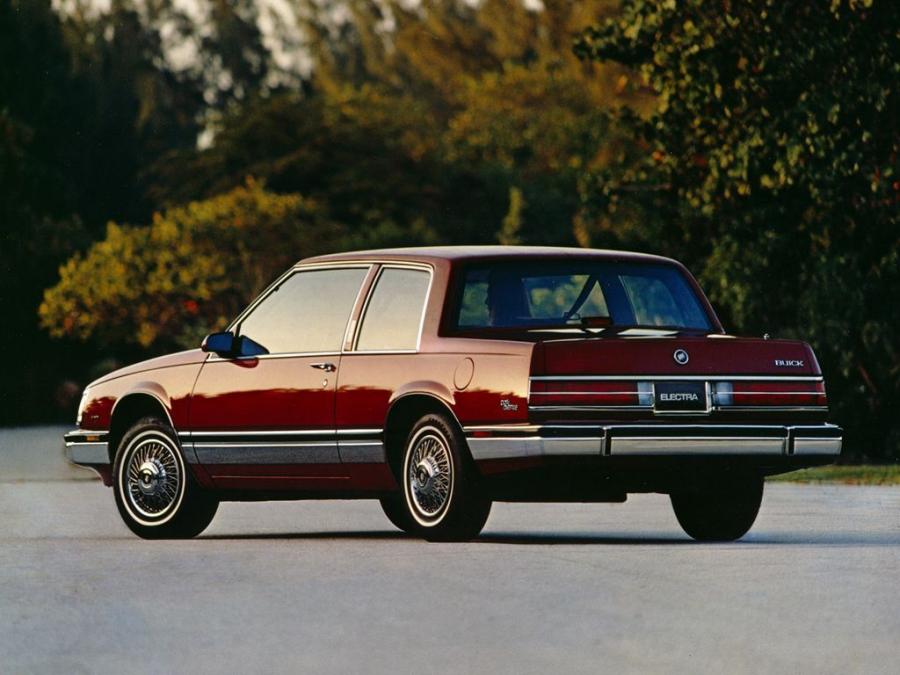  Buick Electra Park Avenue 1985 года  (фото 2 из 4)